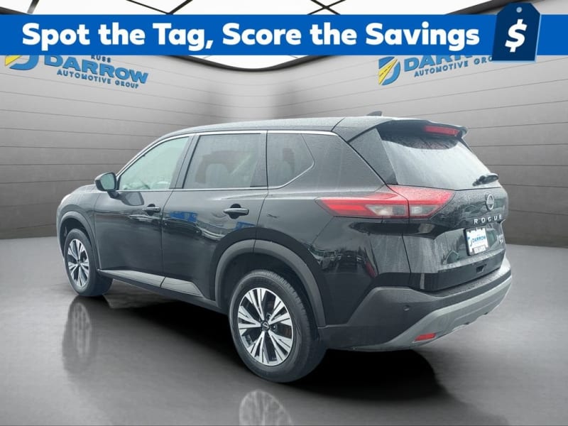 Nissan Rogue SV thumbnail 3