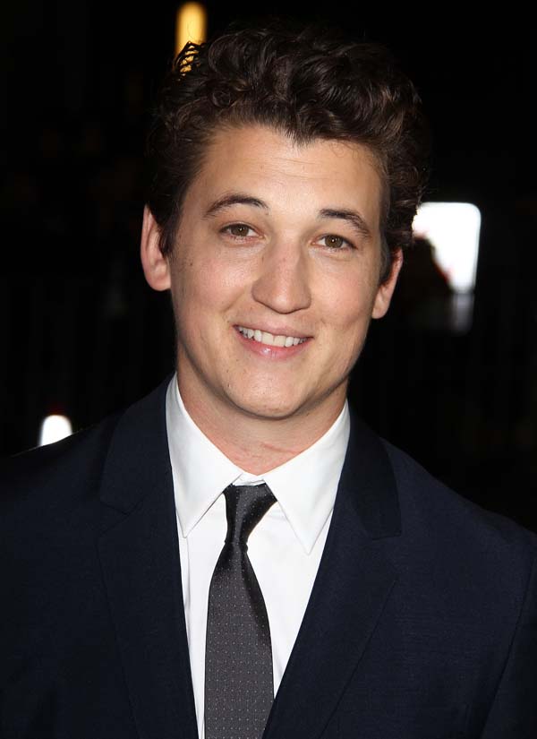 Miles качество. Miles Teller. Майлз актер. Майлз Теллер фото. Майлз Теллер с усами.