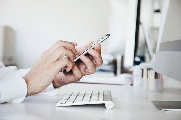 Smartphone vs Desktop Typing: 7 Crucial Differences