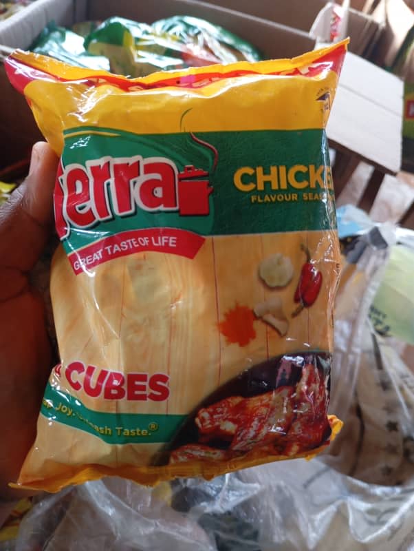 Terra chicken cube by 100