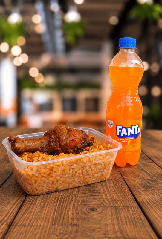 Jollof rice with chicken and drink