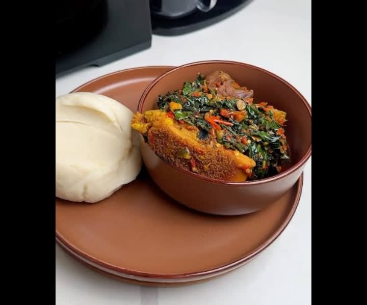Poundo yam and eforiro/ egusi