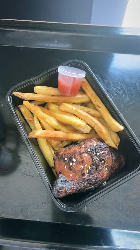 Grilled chicken & chips