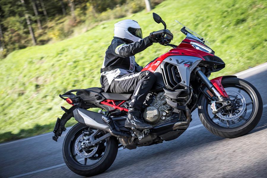 {'Rear Cylinder Deactivation: Fuel Efficiency Gains'}