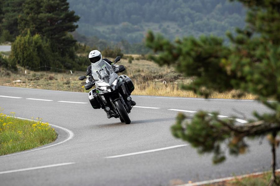 {'A smooth and slick quickshifter'}