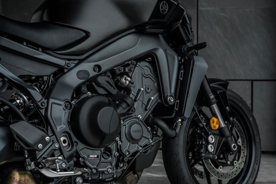 {'Engine Powerhouse'}