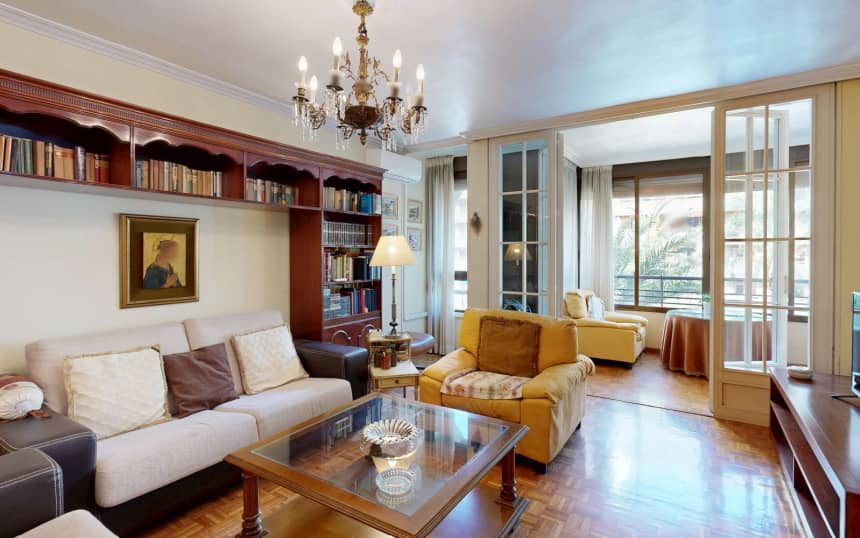 Piso en venta en Avd. Doctor Gadea