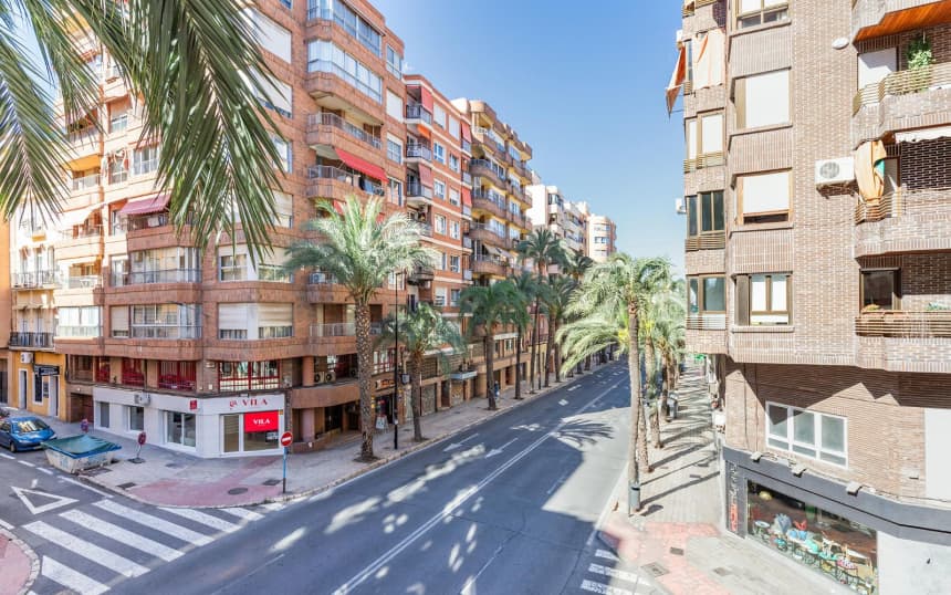 Piso en venta en Calle Segura