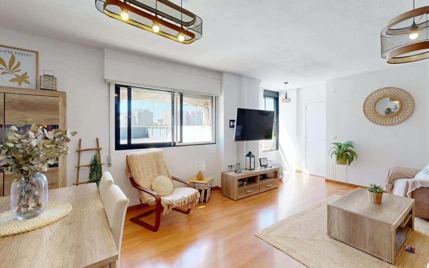 Piso en venta en Calle Actor Arturo Lledó