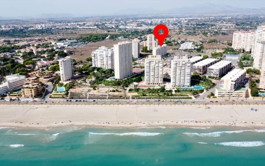Piso for sale in Calle Ginjoler