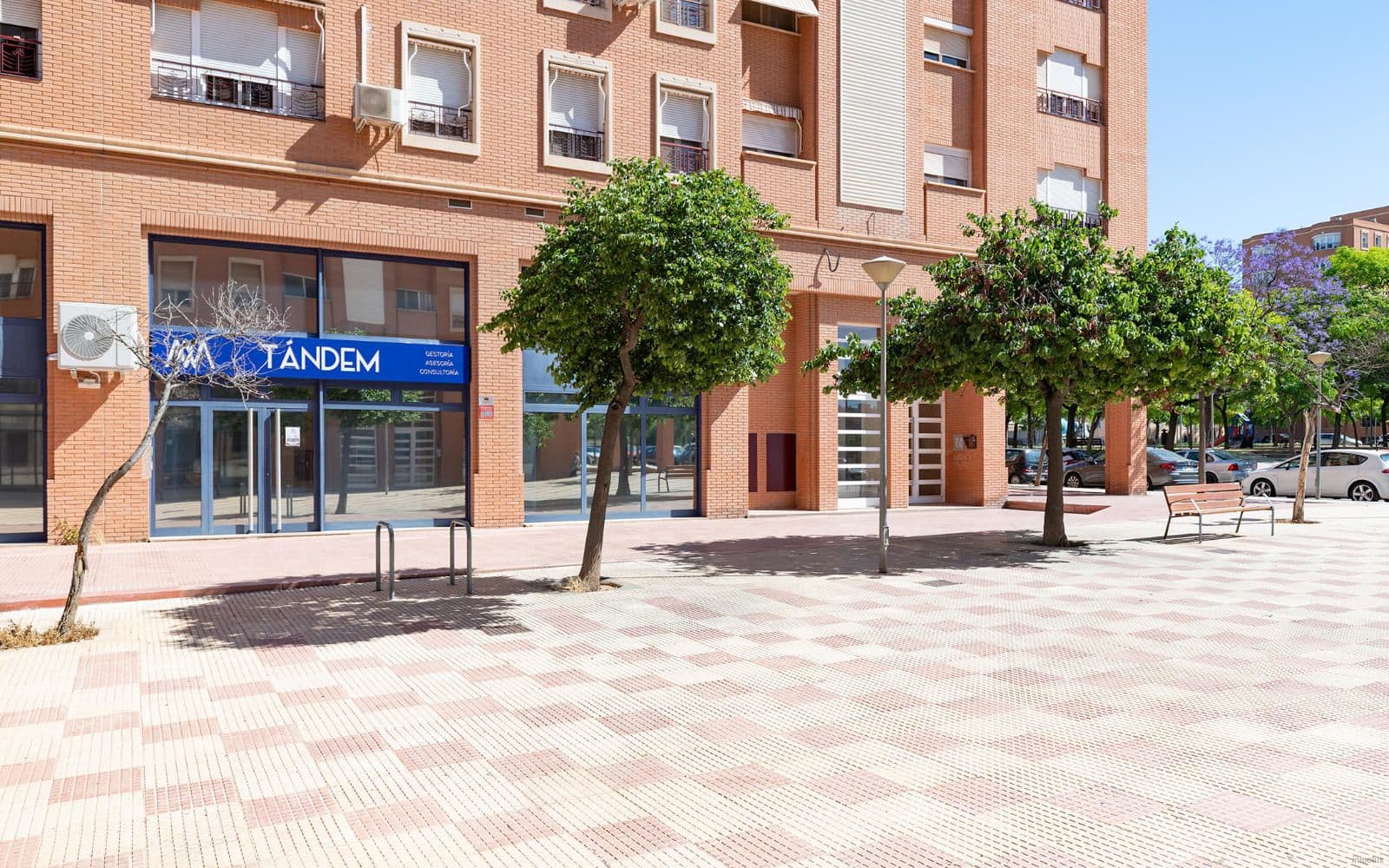 Piso zum Verkauf in Avenida los Jarales miniatura 1