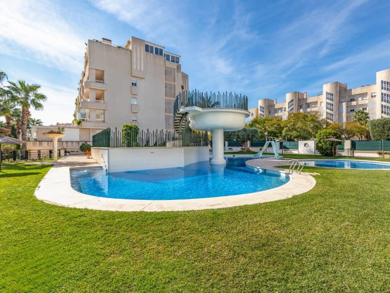 Piso en venta en Alicante Golf