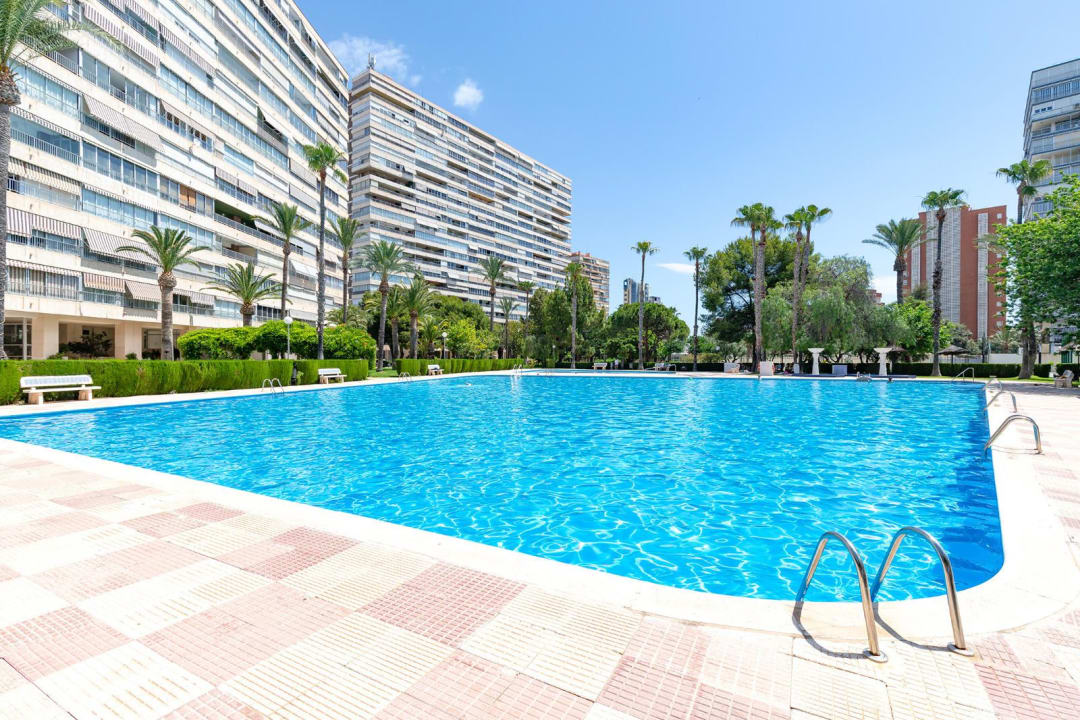 Amplio Piso Reformado en Avenida Costa Blanca-Playa San Juan
