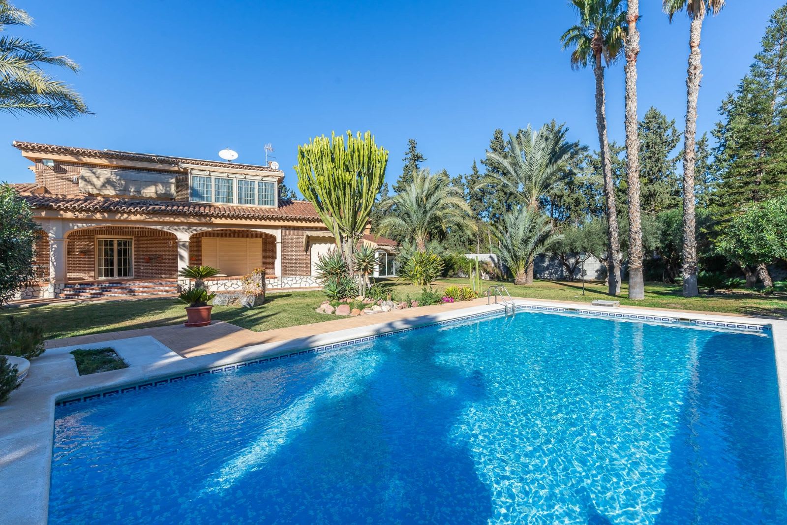 Villa de Lujo en el Golf