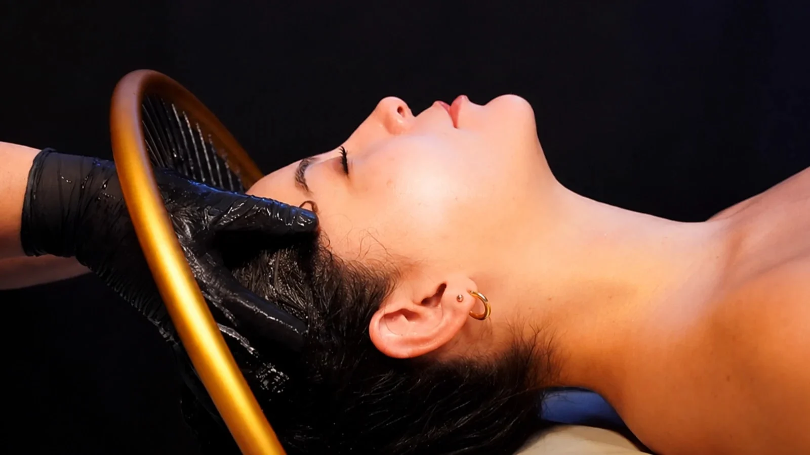 Facial Premium con Lavado y Masaje Capilar