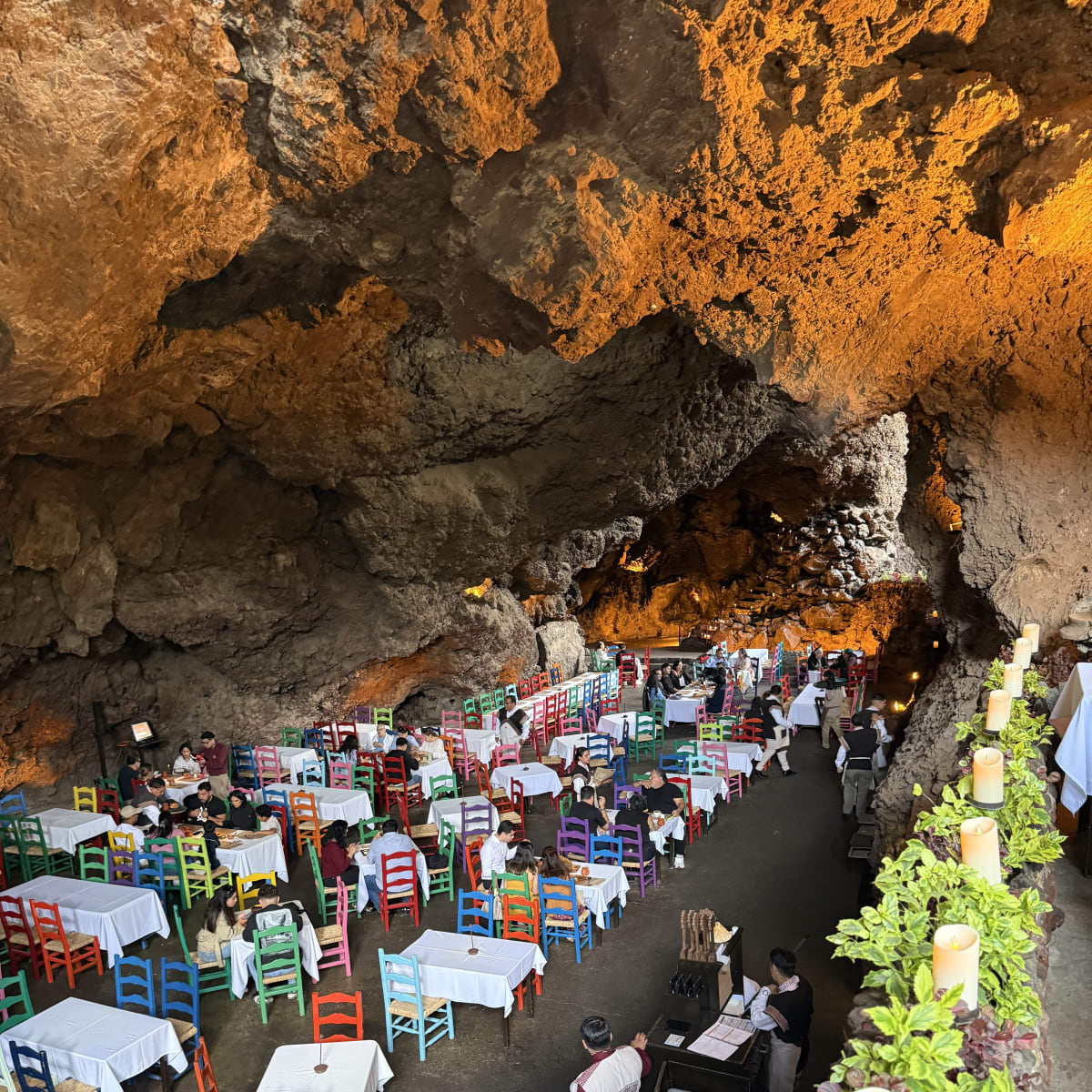 La Gruta, awesome lunch in a cave