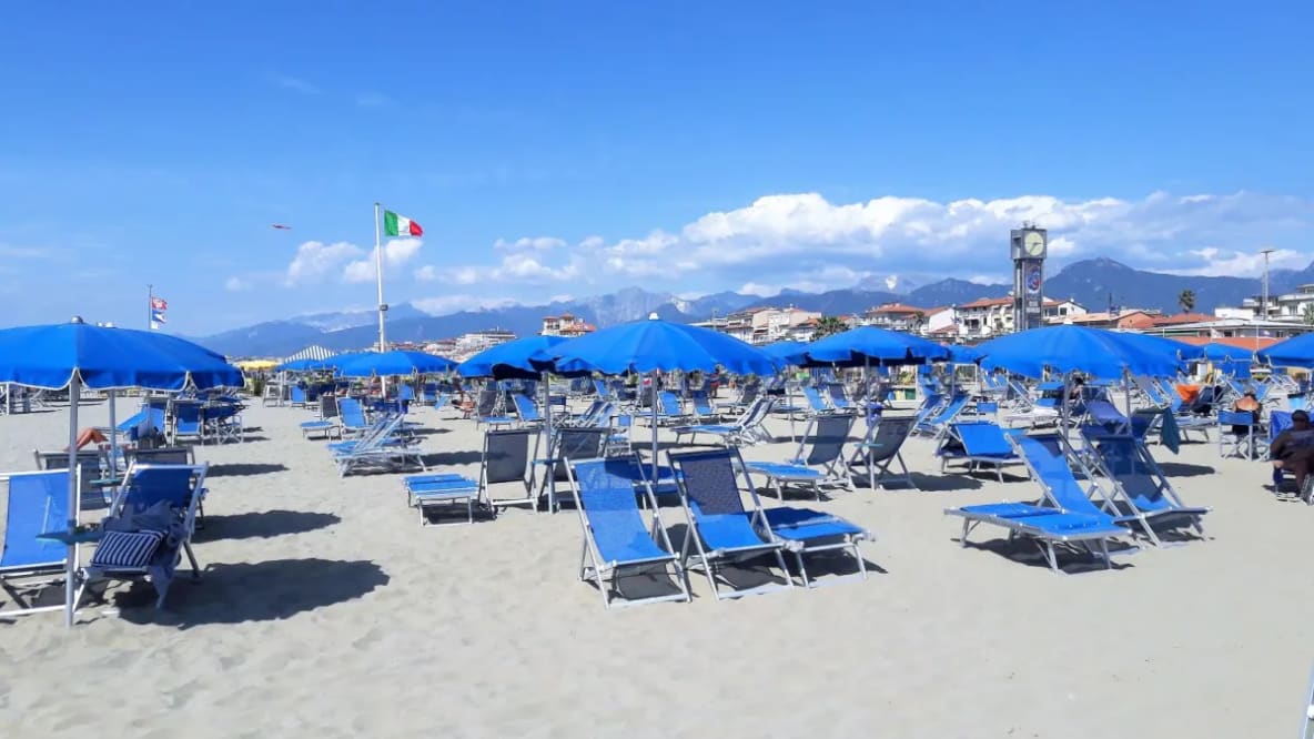 Day 2 · Viareggio