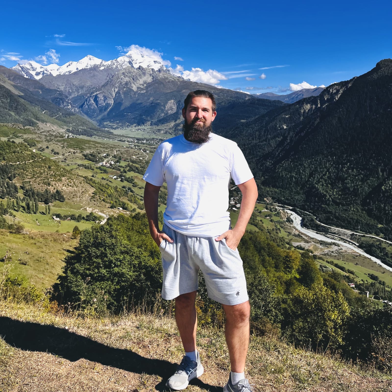 Georgia -  A Hiking Adventure in the Caucasus Mountains
