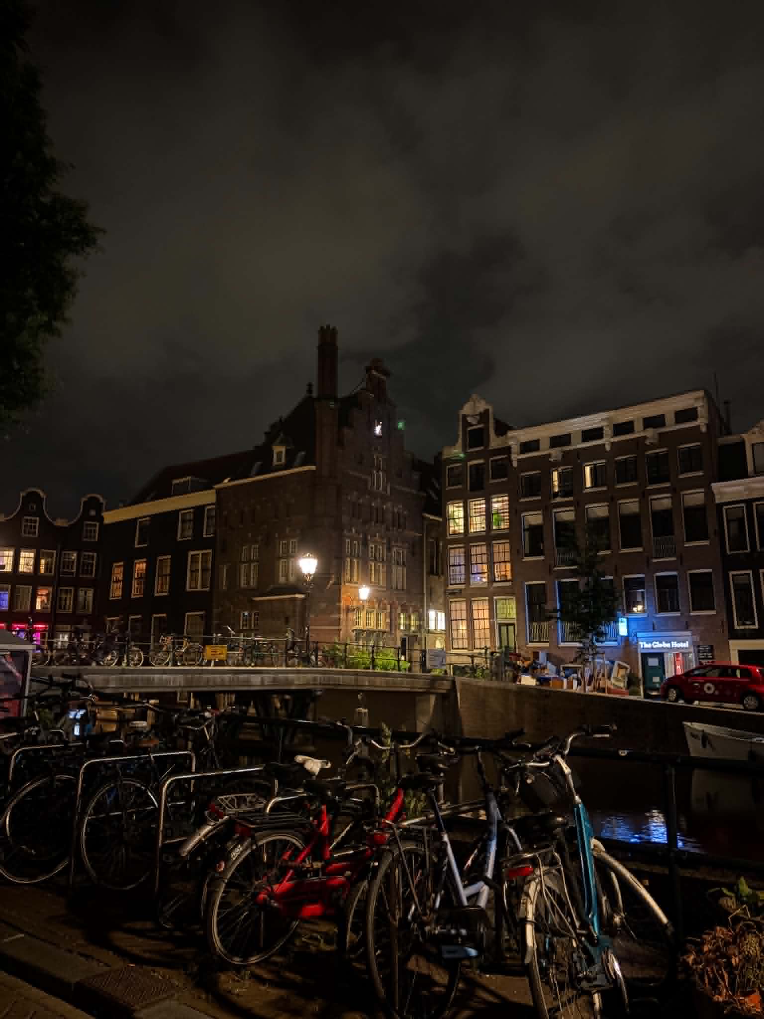 AmsterDAMN!