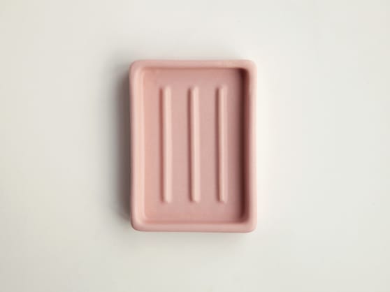 Day 1 Handgemaakt Keramieken Zeepbakje Oudroze met Ribbels