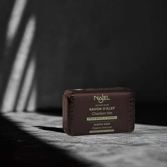 Najel Aleppo zeep met biologische houtskool