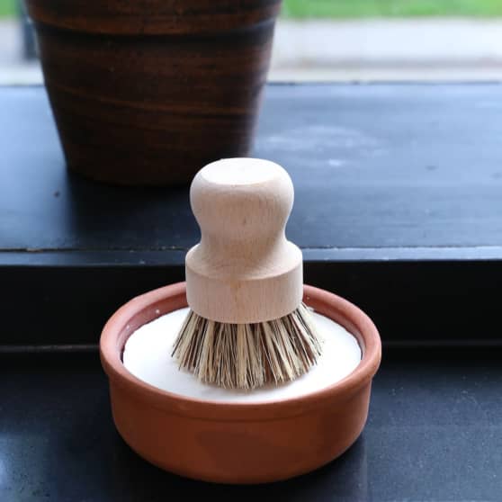 Boavista Circular Vaste afwasmiddel met navulbare terracotta keramische kom