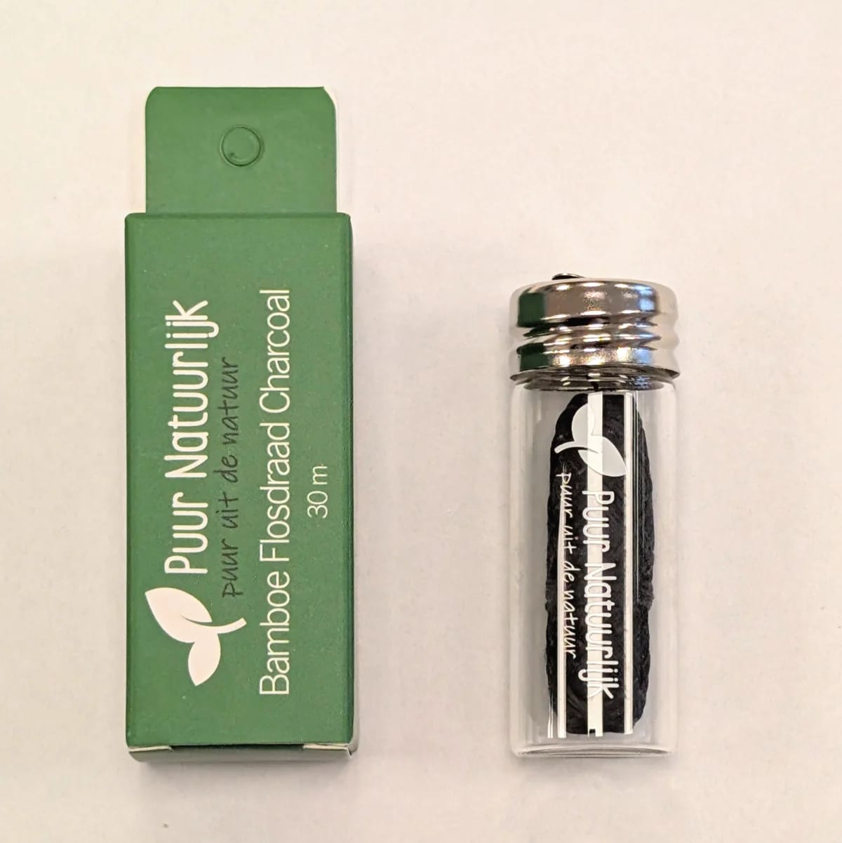 Puur Natuurlijk Bamboe Flosdraad Charcoal Fluoridevrij afbeelding