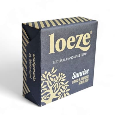 Loeze - Sunrise Citrus & Pathoeli Scrub Zeep