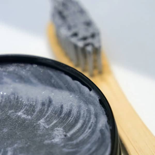 Najel Vaste tandpasta met biologische houtskool en munt