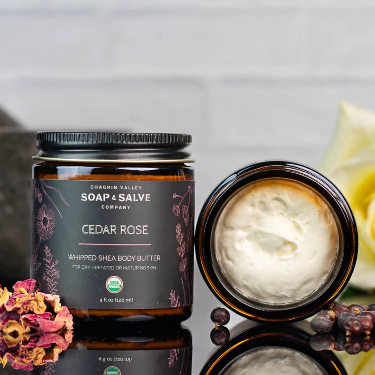 Chagrin Valley Whipped Shea Body Butter Cedar Rose afbeelding