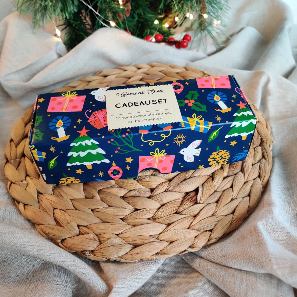 HelemaalShea Kerst Cadeauset met 12 kleine zeepjes handgemaakte zeepjes