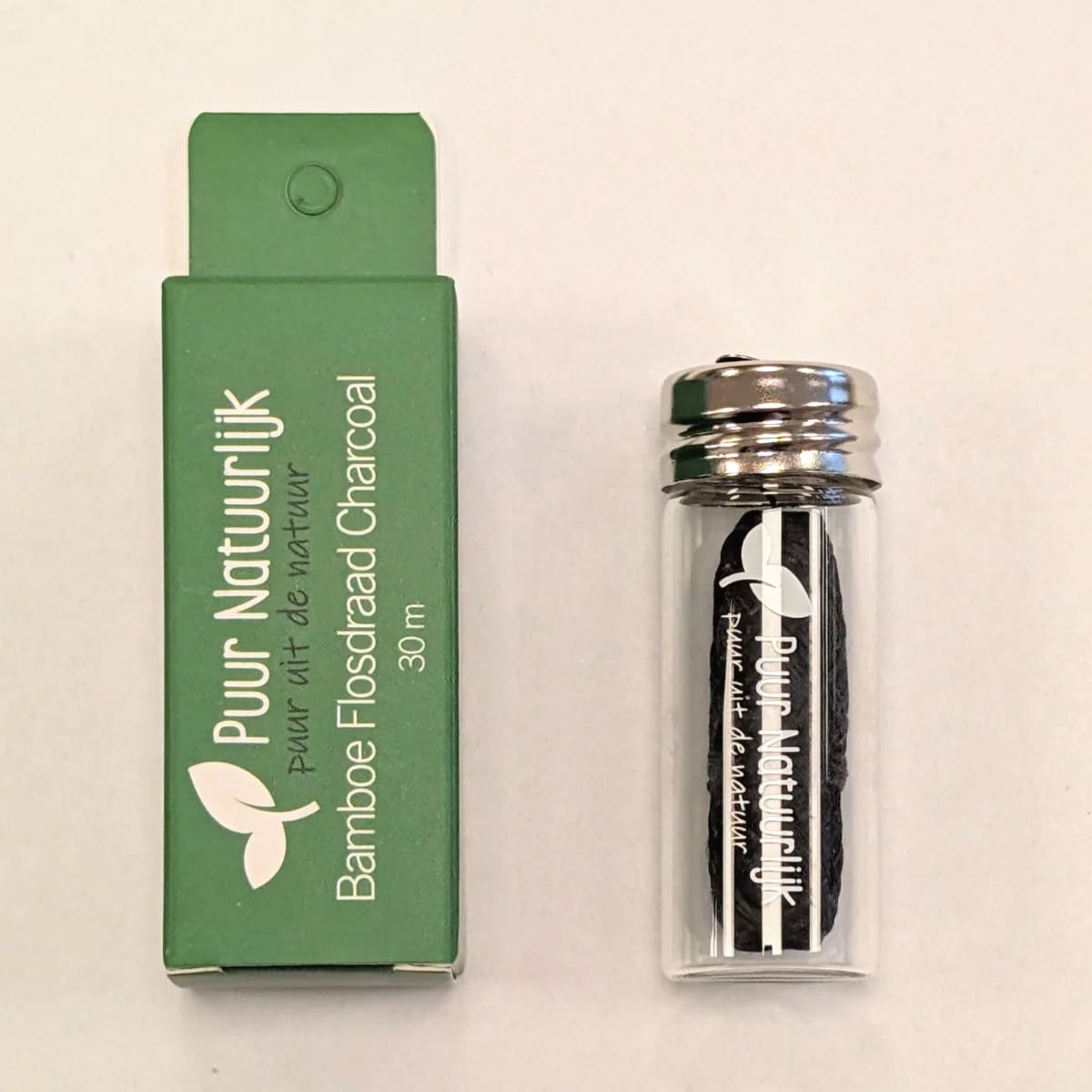 Puur Natuurlijk Bamboe Flosdraad Charcoal (30m) afbeelding