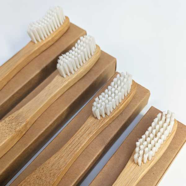 Eigen merk Bamboe Tandenborstel (4 stuks)