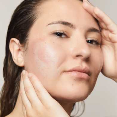 Ina Rawa Facial Cleanser with Manuka Honey, Kumarahou Extract & Vetiver Oil