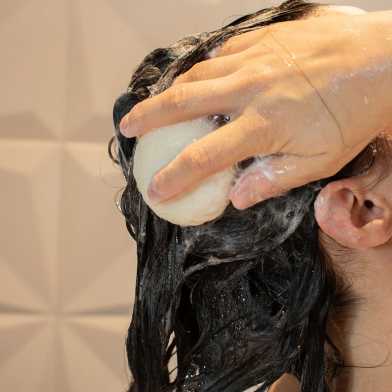 Najel Vaste Shampoo met biologische sheaboter en olijfolie