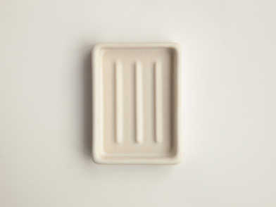 Day 1 - Handgemaakt Keramieken Zeepbakje Wit met Ribbels