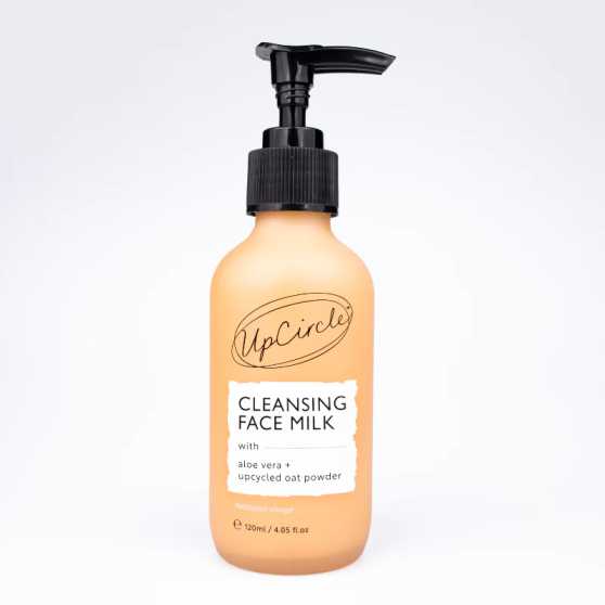 UpCircle - Cleansing Face Milk with Upcycled Oat Powder & Aloe Vera