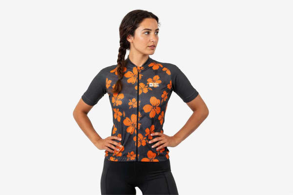 Cycling jersey with long zipper