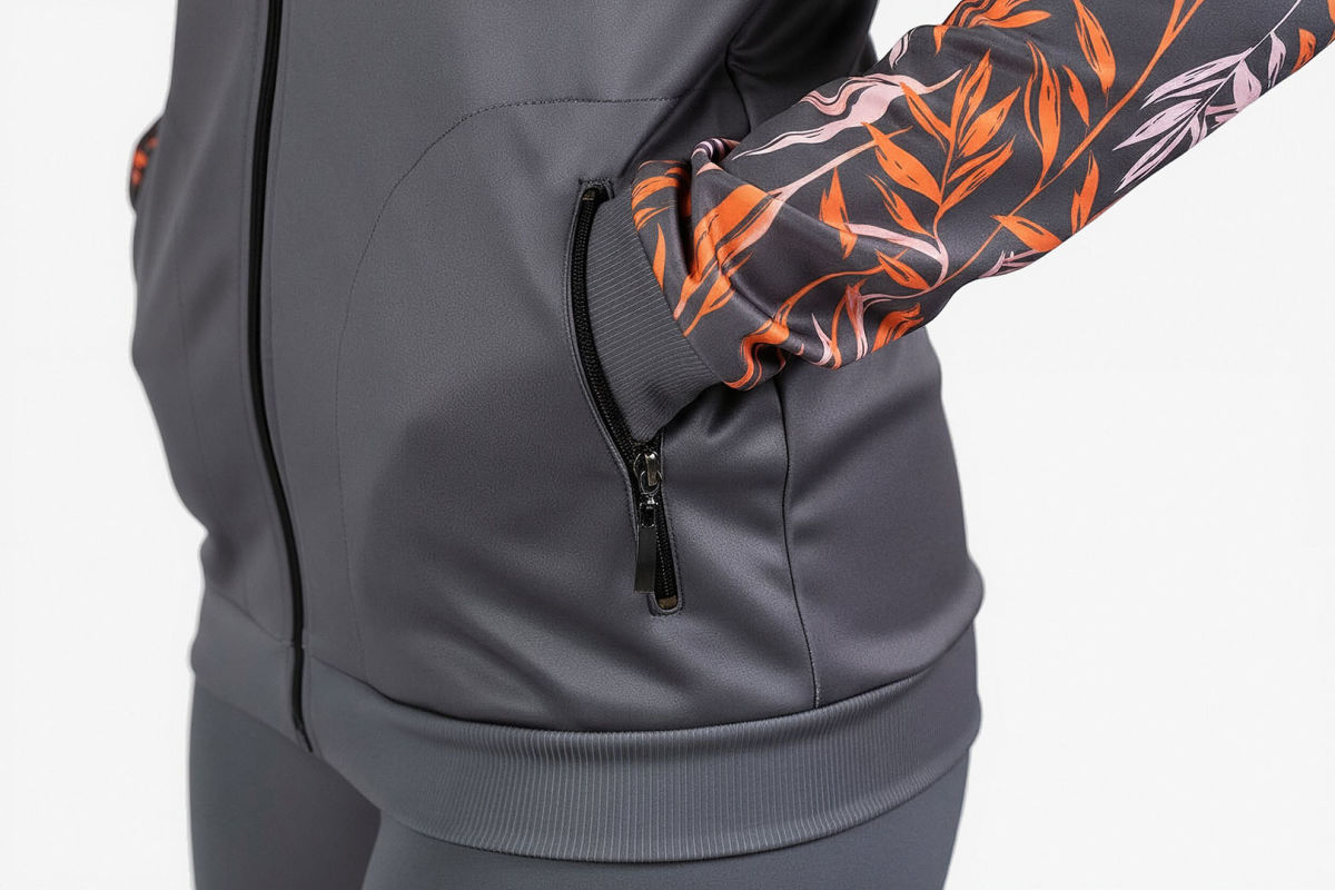 Reißverschluss-Hoodie mit Kapuze All-Active - miniaturka 6