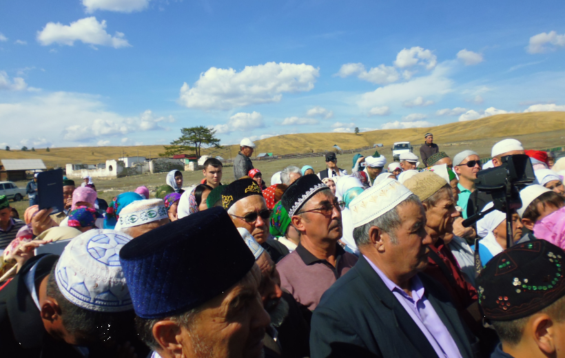 сход гостей