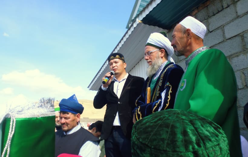 Мехмет хазрат присутствует при открытии мечети Тал КУСКАРОВО