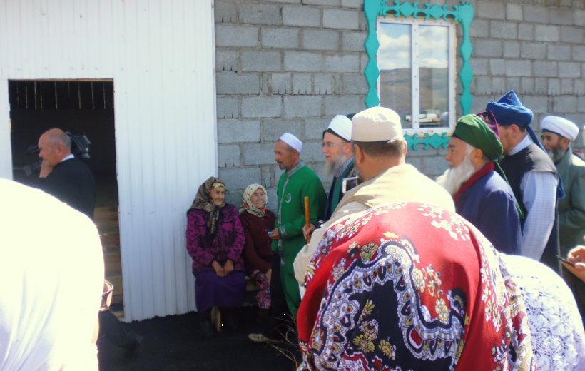 двери мечети открыты всегда