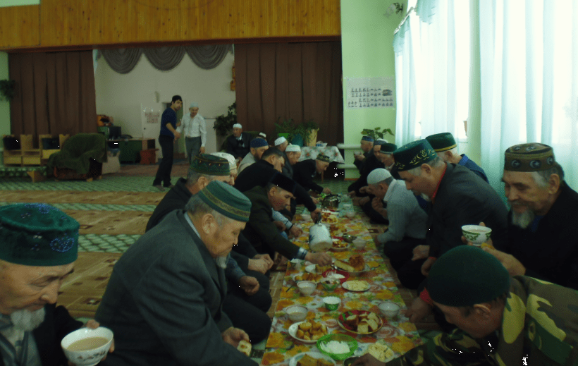 чаепитие после схода имамов