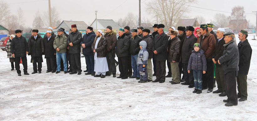 жители и гости деревни Абзелилово