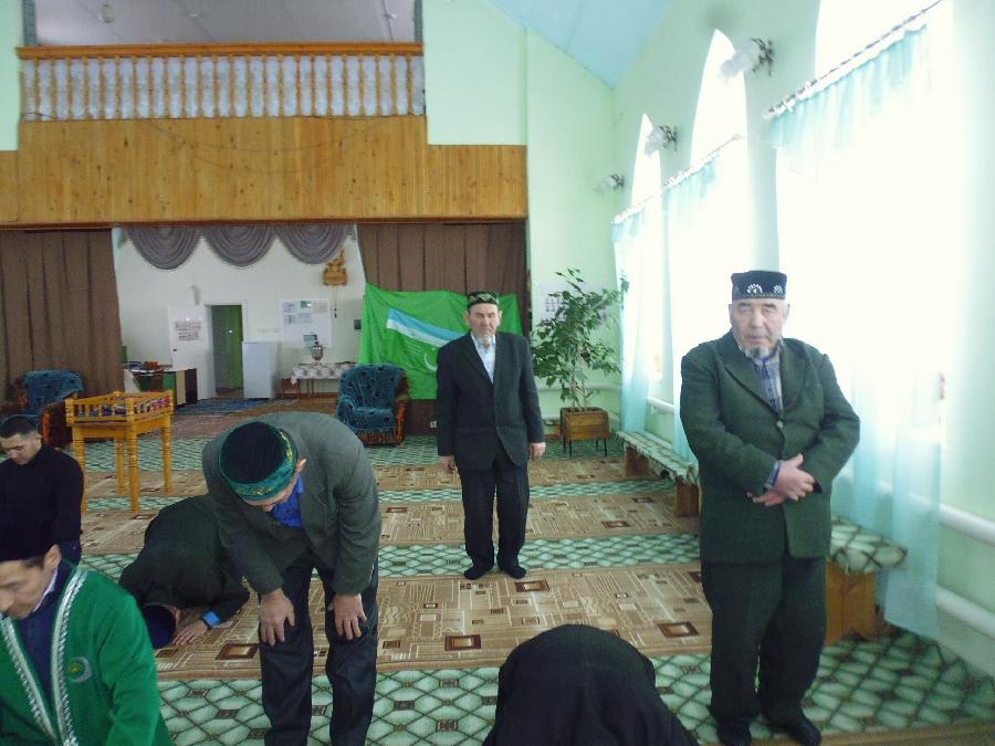 намаз в мечете