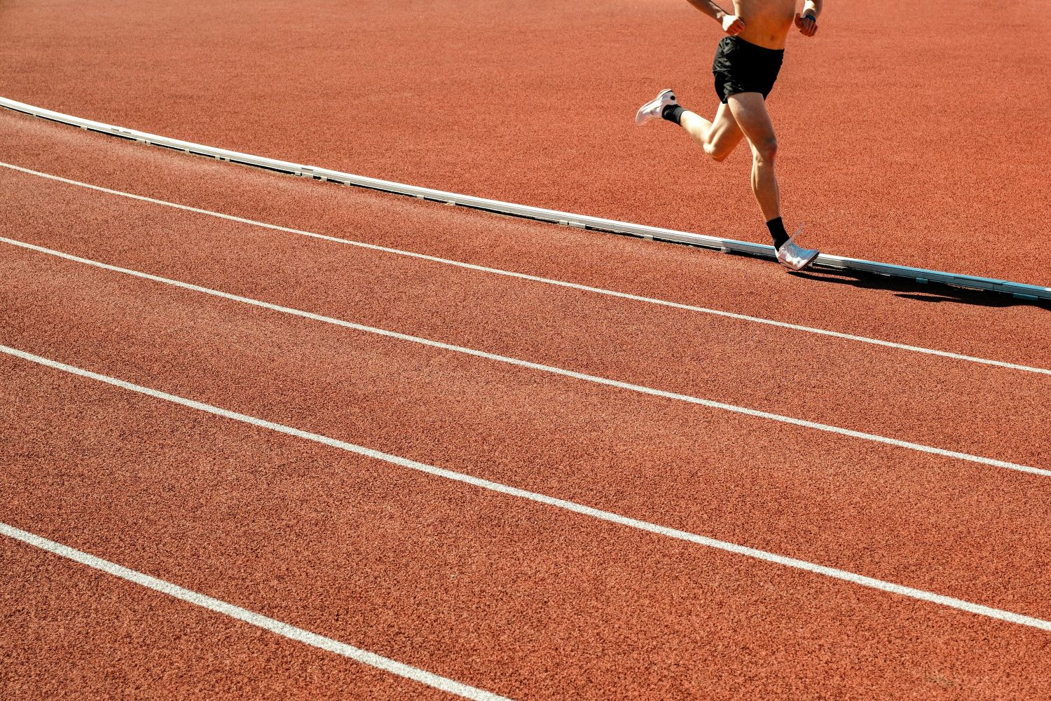 Tempo Runs vs Threshold Runs: What Is the Difference and Which Should You Do?