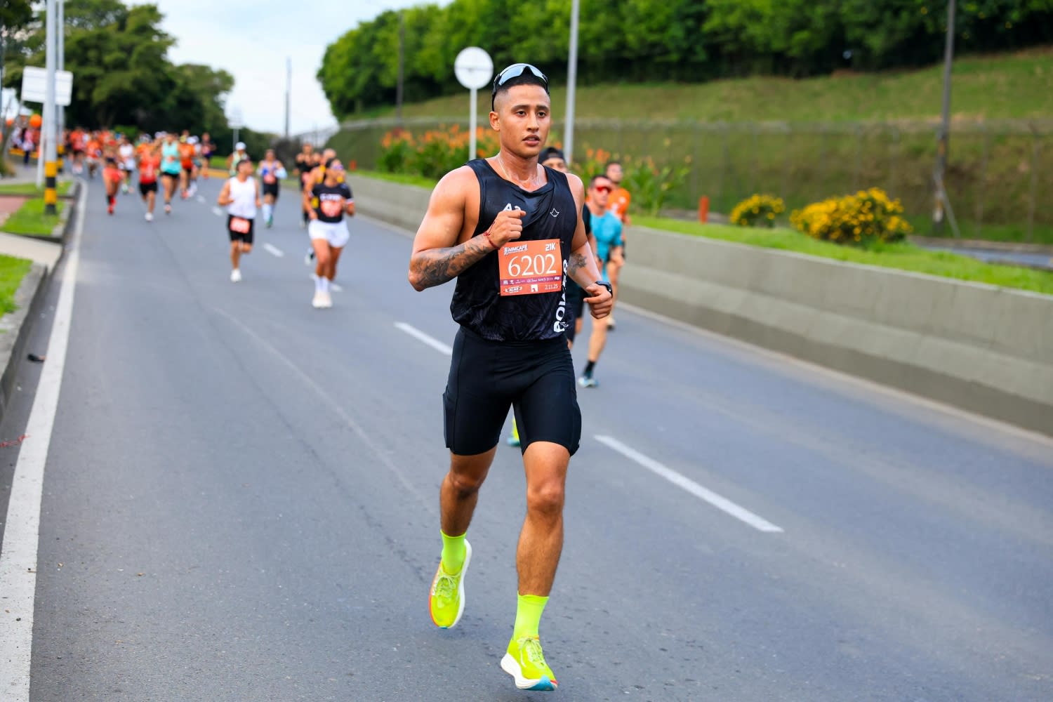 Man running a 10k race