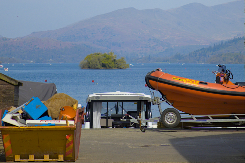 Orange Boat Lake View - 2