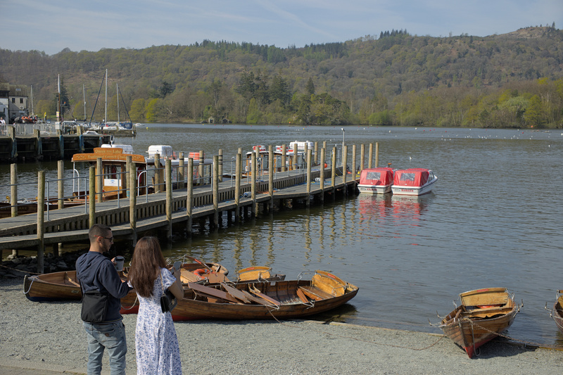Lake Couple & Boats - 5