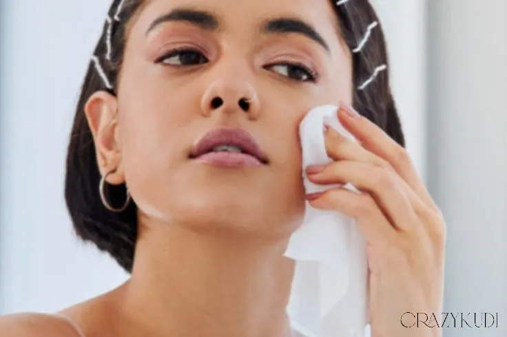 Makeup Wipes vs. Micellar Water vs. Cleansers – Which One Should You Be Using?